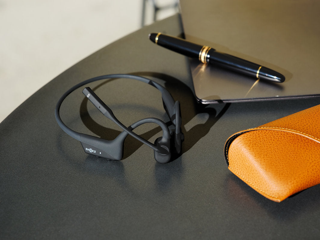 Shokz OpenComm 2